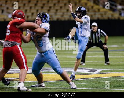 Azione calcistica con Sandpoint vs Skyline High School a Mosca, Idaho. Foto Stock