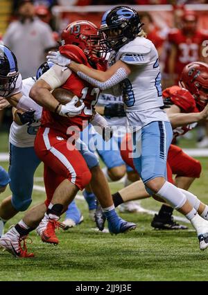 Azione calcistica con Sandpoint vs Skyline High School a Mosca, Idaho. Foto Stock