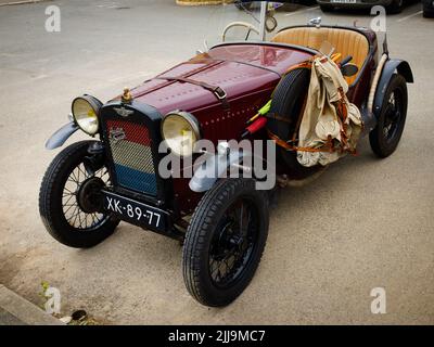 Austin Seven Motorcar - parte di 1000 auto riunite a Moreton in Marsh nel 2022 per il centenario britannico dell'Austin Seven Foto Stock