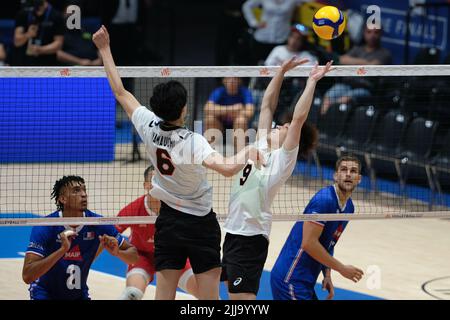 Bologna, Italia. 21th luglio 2022. Volley Nations League 2022 - le finali del quarto corrispondono a Francia e Giappone Foto Stock
