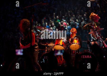 JAMES HETFIELD Lars Ulrich, KIRK HAMMETT, METALLICA: attraverso il MAI, 2013 Foto Stock