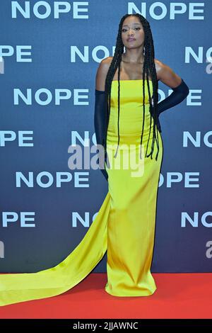 Roma, Italia. 24th luglio 2022. Keke Palmer assiste al tappeto rosso della prima italiana del film Nope al cinema spaziale moderno. Credit: SOPA Images Limited/Alamy Live News Foto Stock