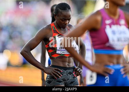 EUGENE, STATI UNITI - LUGLIO 24: Mary Moraa del Kenia che gareggia su Women's 800m durante il campionato mondiale di atletica il 24 luglio 2022 a Eugene, Stati Uniti (Foto di Andy Astfalck/BSR Agency) Atletiekunie Foto Stock