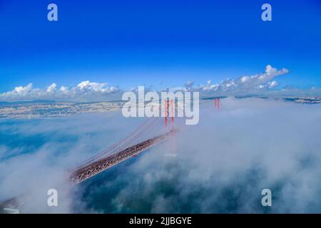 Ponte 25 de abril, lisbona, portogallo Foto Stock