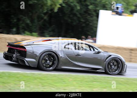 Bugatti Chiron Super Sport 300+ al Festival of Speed 2022 a Goodwood, Sussex, Regno Unito Foto Stock