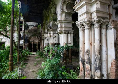 20th luglio 2022, 'Baisharshi Zamindar Bari' o Rajendra Babur Bari è una storica casa zamindar Foto Stock