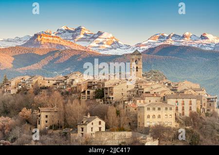 Ainsa Huesca, Spagna Foto Stock