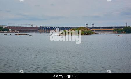 DniproGES a Zaporozhye. Centrale idroelettrica sul fiume Dnipro Foto Stock