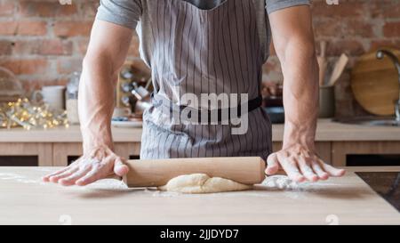 ricetta per la cottura del pane preparare un piatto di pasta sfoglia Foto Stock