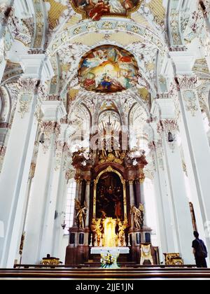 Monaco di Baviera, Germania - 28 giugno 2019: Interno di Heilig Geist Kirche o Chiesa dello Spirito Santo Foto Stock