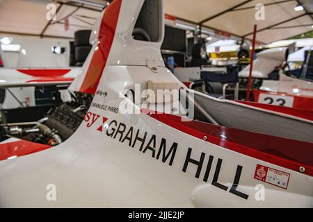 Embassy Hill auto guidato da Graham Hill nei box dello storico Gran Premio di Monaco Foto Stock