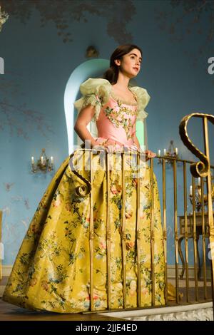 LILY COLLINS, Specchio specchio, 2012 Foto Stock