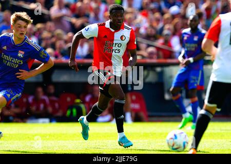 Rotterdam, Paesi Bassi - 24 luglio 2022, Javairo Dilrosun di Feyenoord durante la partita pre-stagione amichevole tra Feyenoord e Olympique Lyon a Stadion Feyenoord il 24 luglio 2022 a Rotterdam, Paesi Bassi - Foto: Geert Van Erven/DPPI/LiveMedia Foto Stock