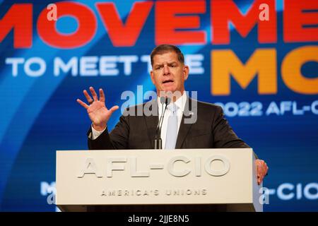 Philadelphia, Stati Uniti d'America. 13 giugno 2022. Il Segretario del lavoro degli Stati Uniti Marty Walsh ha commentato la Convenzione costituzionale AFL-CIO del 29th, 13 giugno 2022 a Philadelphia, Pennsylvania. Credit: Shawn T Moore/Dept of Labor/Alamy Live News Foto Stock