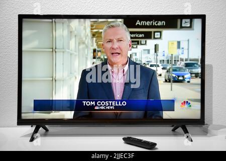 Screenshot della televisione di Tom Costello, giornalista della NBC News. Foto Stock