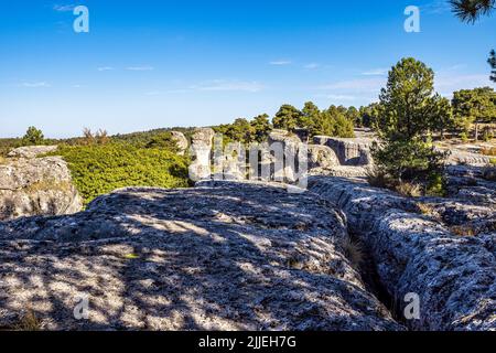 Formazioni carsiche nel parco Los Callejones de las Majadas, Cuenca, Spagna. Los Callejones rotta nella Serrania de Cuenca montagne, Castiglia la Manc Foto Stock