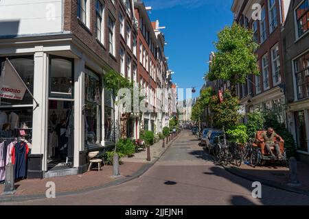 Strada residenziale nel centro storico, Canal Belt, Nieuwe Leliestraat, Amsterdam, Paesi Bassi, Foto Stock
