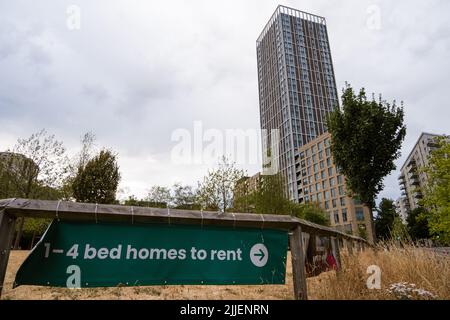 Insignia Point, 30-Story nuovo edificio torre blocco nel villaggio orientale, ex Olympic Village, E2, Stratford, Londra, Newham, Get Living London. Foto Stock