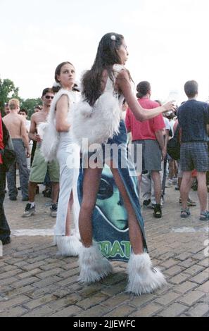 Street parade, Tsar Liberator blvd., Sofia, Bulgaria, circa 2005 Foto Stock