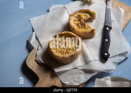 Pasticceria cibo quiche fondo. Primo piano Foto Stock