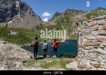 Venasque rifugio, rotta per il porto di Vénasque, Luchon, catena montuosa dei Pirenei, Francia Foto Stock