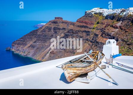 Firostefani, Santorini. Bellissimo villaggio a Thira isola e vulcano Caldera, belle Cicladi Isole greche in Grecia. Foto Stock