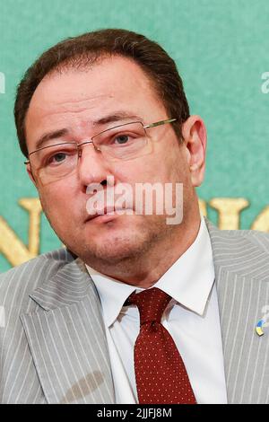 Tokyo, Giappone. 26th luglio 2022. Sergiy Korsunsky Ambasciatore di Ucraina in Giappone partecipa a una conferenza stampa al Japan National Press Club nel centro di Tokyo. (Credit Image: © Rodrigo Reyes Marin/ZUMA Press Wire) Foto Stock