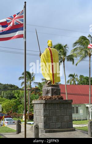 La maestosa statua di Kamehameha i il Grande vicino al suo luogo di nascita a Ainakea, Kohala HI Foto Stock