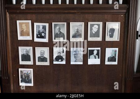 Interno della Chiesa di San Mellano, Mullion Foto Stock