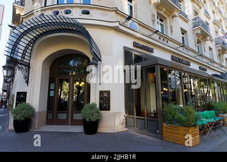 Parigi, Francia-24 luglio 2022 : la Brasserie Haussmann è un classico ristorante brasserie francese situato vicino al Palais Garnier Opera Paris. Foto Stock