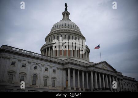 Washington, Stati Uniti. 10th Jan 2022. Una vista generale del Campidoglio degli Stati Uniti, a Washington, DC, martedì 26 luglio, 2022. (Graeme Sloan/Sipa USA) Credit: Sipa USA/Alamy Live News Foto Stock