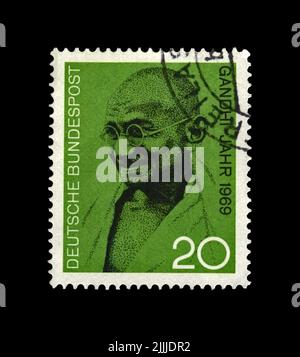 Mahatma Gandhi (1869-1948) aka Mohandas Karamchand Gandhi, famoso attivista indiano, cancellò il timbro stampato in Germania Foto Stock