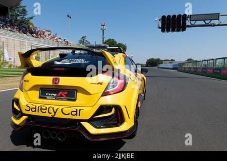 Auto di sicurezza Honda TCR su pista asfaltata corsa. Vallelunga, Italia, 24 2022 luglio, gara d'Italia Foto Stock