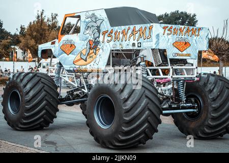 Il monster truck al Lagrin's Action Sport Team show a Lohne, Germania. Foto Stock