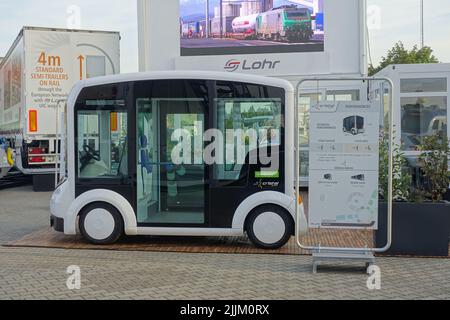 Berlino, Innotrans, Minibus Lohr Cristal Foto Stock