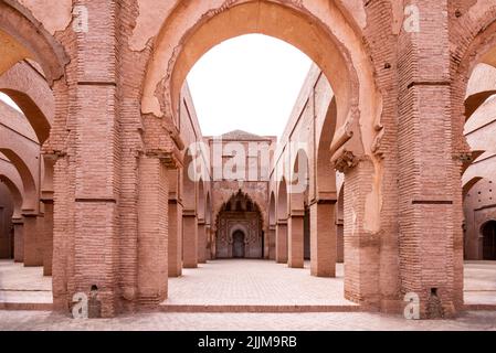 Architettura interna della Moschea di TinMal - Marocco Foto Stock