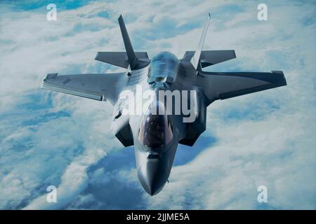 Un jet volante da F35 combattimenti sull'Oceano Atlantico negli Stati Uniti Foto Stock