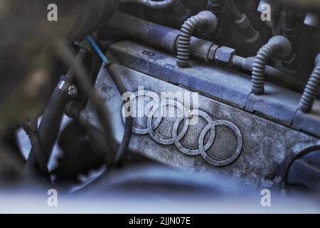 Un motore Audi A6 a partire dagli anni '90 con Turbo e quattro AWD Foto Stock