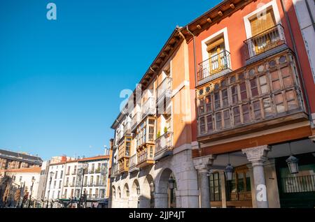 Architettura di inizio 20th secolo in Plaza de la Rinconada a Valladolid, Spagna Foto Stock