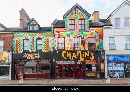 Inghilterra, Dorset, Bournemouth, Boscombe, Chaplin's Wine Bar e Modern Times Restaurant Foto Stock