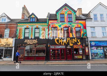 Inghilterra, Dorset, Bournemouth, Boscombe, Chaplin's Wine Bar e Modern Times Restaurant Foto Stock