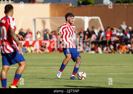 Rodrigo de Paul di Atletico de Madrid durante la partita di calcio pre-stagione tra Numancia e Atletico de Madrid il 27 luglio 2022 allo stadio Sporting Uxama di El Burgo de Osma, Soria, Spagna - Foto: Irina R Hipolito/DPPI/LiveMedia Foto Stock