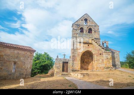 Chiesa romanica. Aldea de Ebro, Cantabria, Spagna. Foto Stock