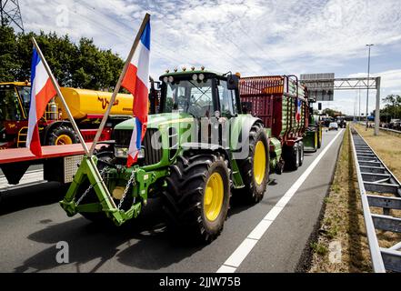 Trattore su strada pubblica, quali regole si applicano? - TRALERT®