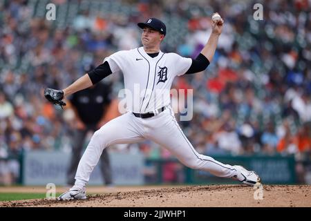 DETROIT, mi - LUGLIO 27: Il lanciatore titolare dei Detroit Tigers Tarik Skubal (29) lancia contro i San Diego Padres al Comerica Park il 27 luglio 2022 a Detroit, Michigan. (Foto di Joe Robbins/immagine di Sport) Foto Stock