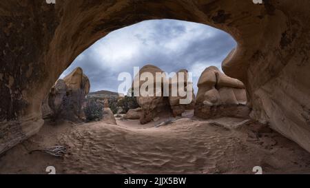 Splendida vista dell'arco Navajo al Parco Nazionale degli Arches Foto Stock