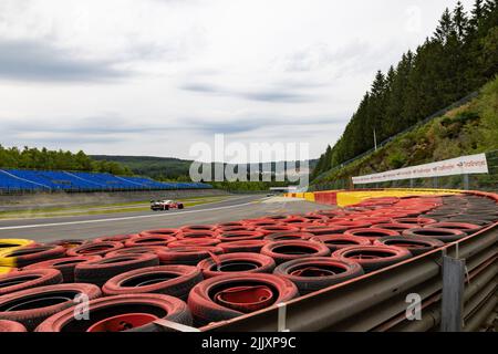 12 Audi Sport Team Tresor, Audi R8 LMS evo II GT3 di Christopher HAASE, Mattia DRUDI, Luca GHIOTTO, in pista d'azione, pista, Durante la TotalEnergies 24 ore di Spa 2022, 7th round del 2022 Fanatec GT World Challenge Europe Powered by AWS, dal 27 al 31 luglio 2021 sul Circuit de Spa-Francorchamps, a Stavelot, Belgio - Foto: Paul Vaicle/DPPI/LiveMedia Foto Stock