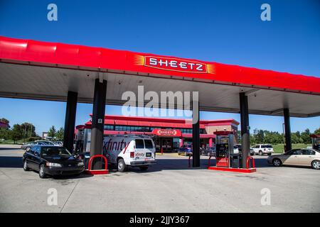 Libano, PA, USA - 5 ottobre 2016: Segno Sheetz presso una catena di negozi di convenienza con caffè, bevande fredde, alimentari, e prodotti alimentari su ordinazione, e self-s Foto Stock