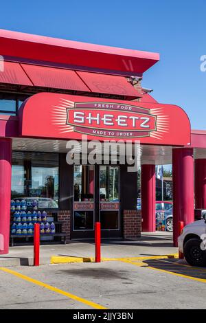 Libano, PA, USA - 5 ottobre 2016: Segno Sheetz presso una catena di negozi di convenienza con caffè, bevande fredde, alimentari, e prodotti alimentari su ordinazione, e self-s Foto Stock