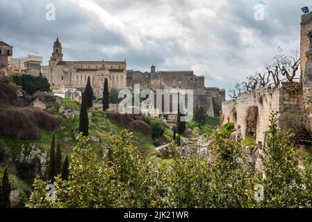 Vista panoramica della cattedrale di Gravina nell'Italia meridionale Foto Stock